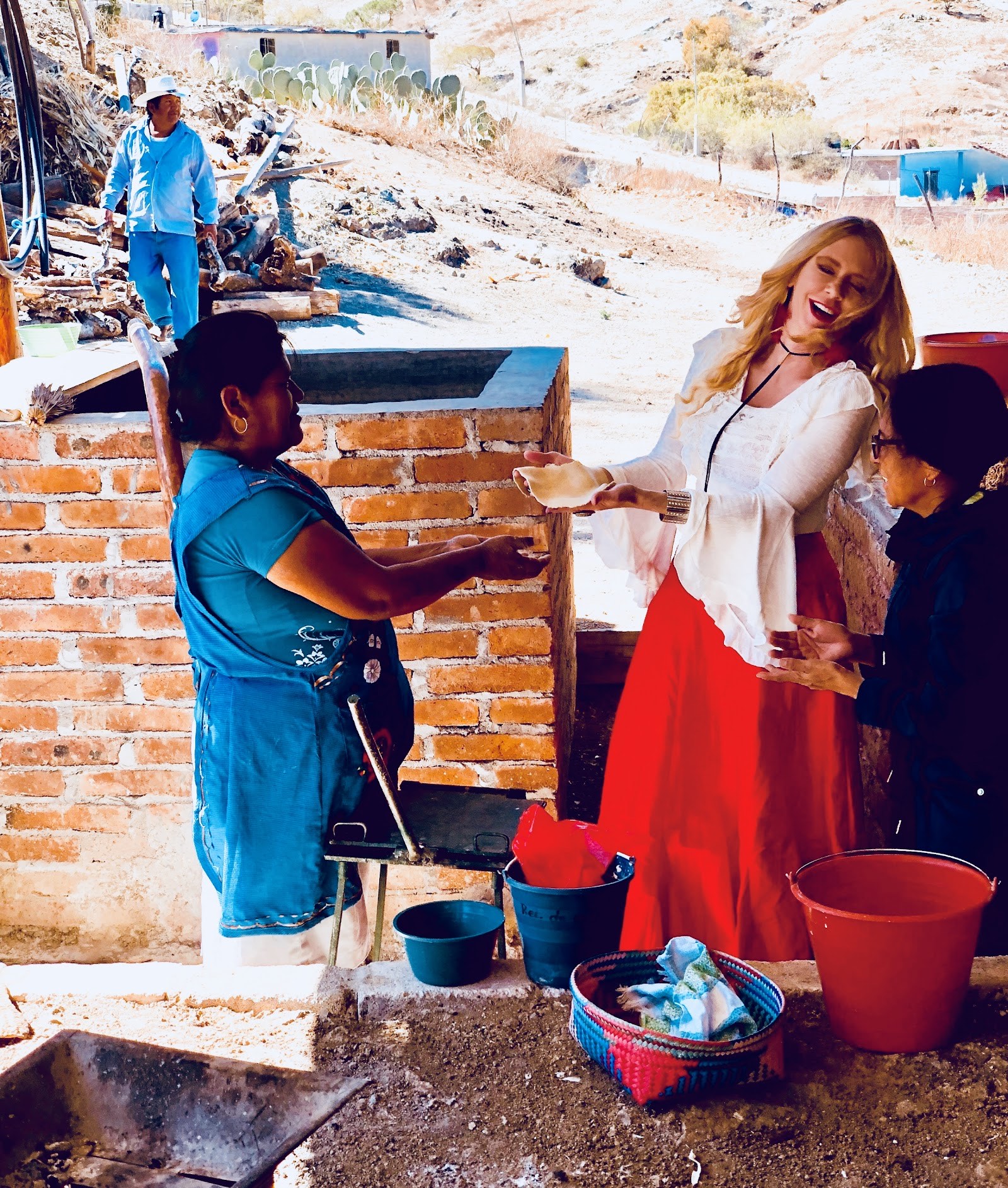 women at work in the palenque